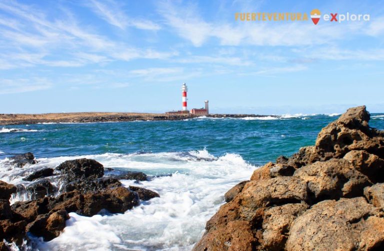 Faro del Toston da Playa de los Charcos