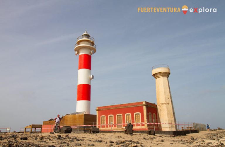 Faro del Toston sulla costa di El Cotillo