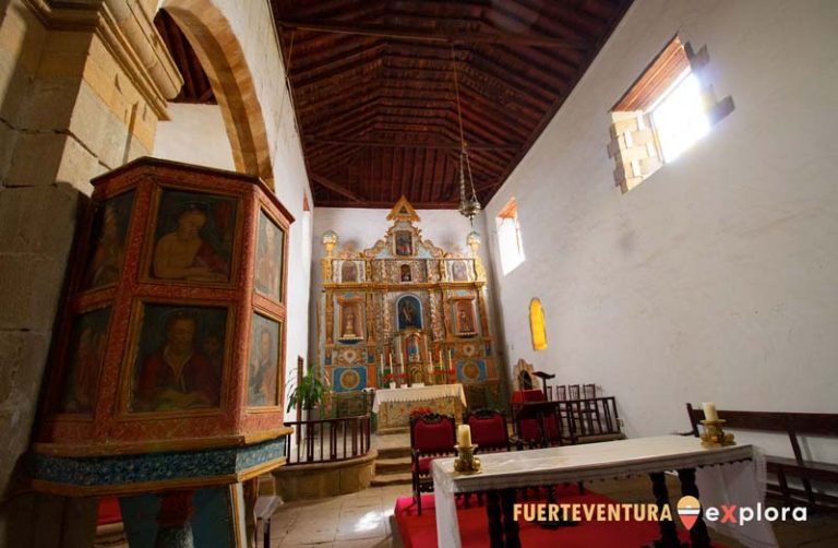 Interior Iglesia de San Miguel Arcángel en Tuineje
