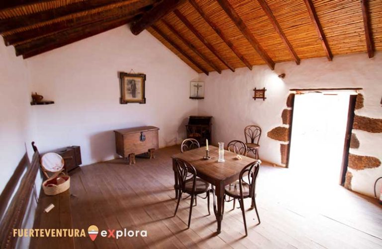 Interni di una casa majorera tradizionale nell'Ecomuseo La Alcogida, Fuerteventura
