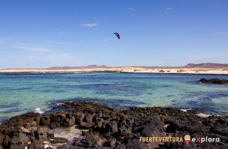 La costa di El Cotillo con spiagge e dune