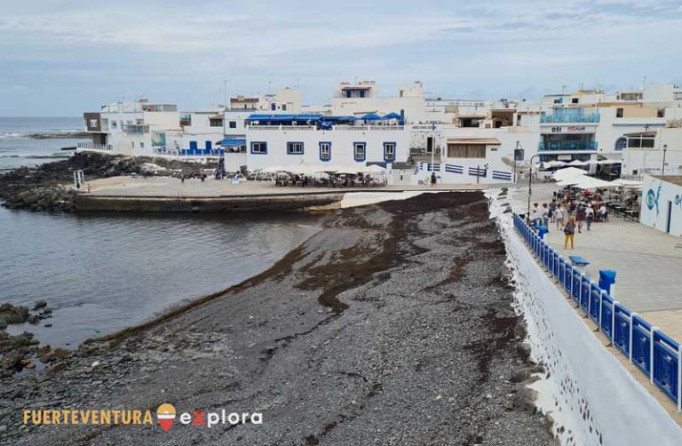 Passeggiata e spiaggia nella zona del porto vecchio di El Cotillo