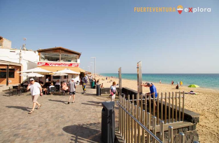 Passeggiata lungo la spiaggia a Morro Jable