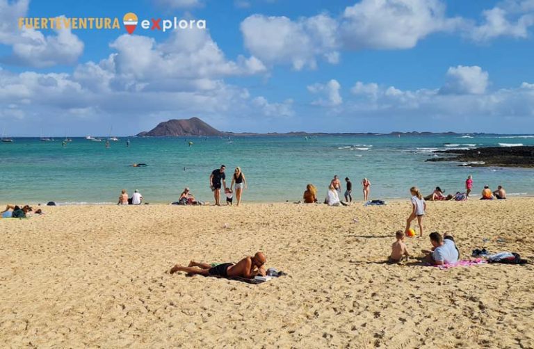 Spiaggia nel cuore di Corralejo