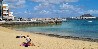 Spiaggia vicino al Muelle Chico a Corralejo