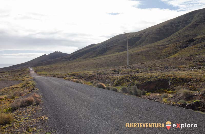 Strada per raggiungere la cima del faro Mirador de la Entallada