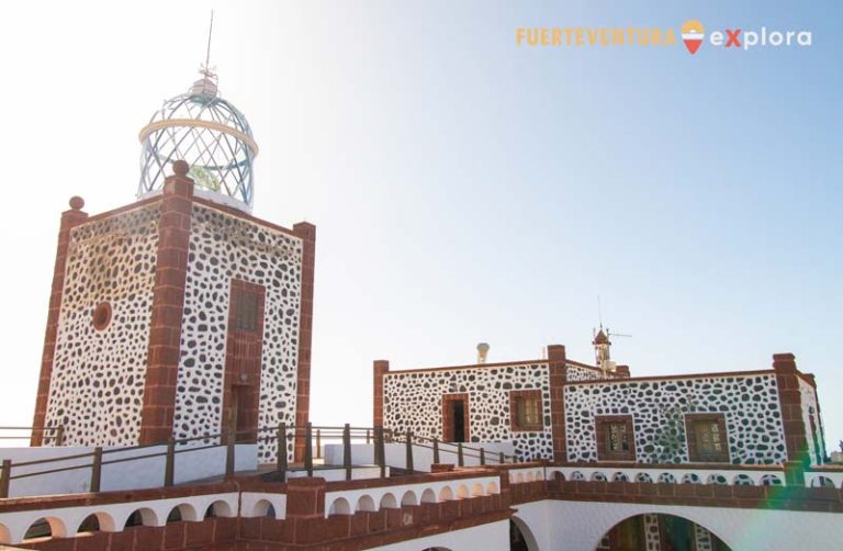 Torre principale del Faro di la Entallada dall'interno