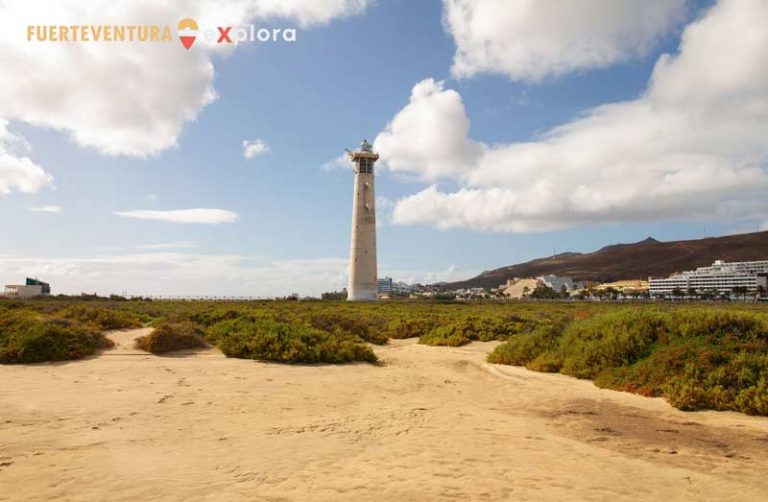 Vista delle saline di Jandia accanto al Faro del Matorral