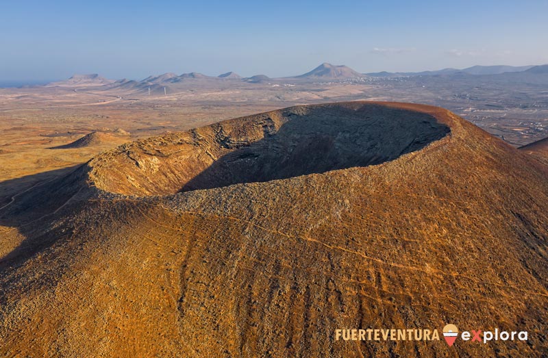 Volcán Calderón Hondo desde el airea